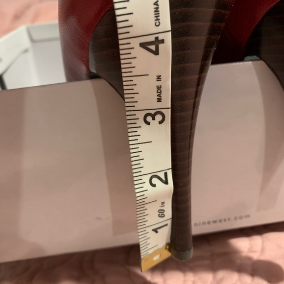 Super cute dark pink red pumps!! - Picture 8 of 8